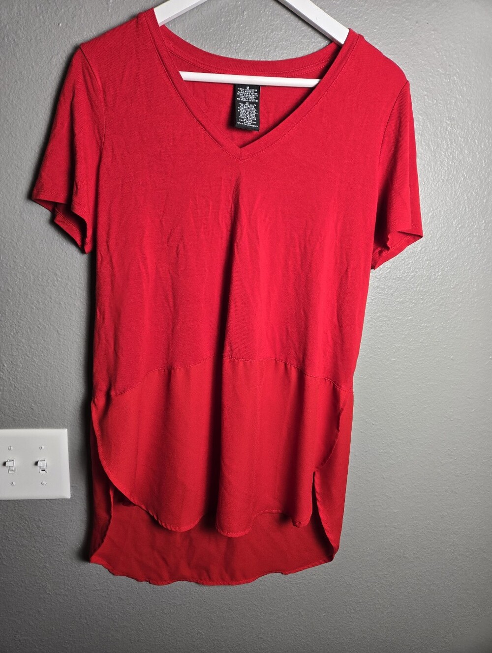 Premise V- Neck Top In Barbados Cherry Rayon Top Size Medium